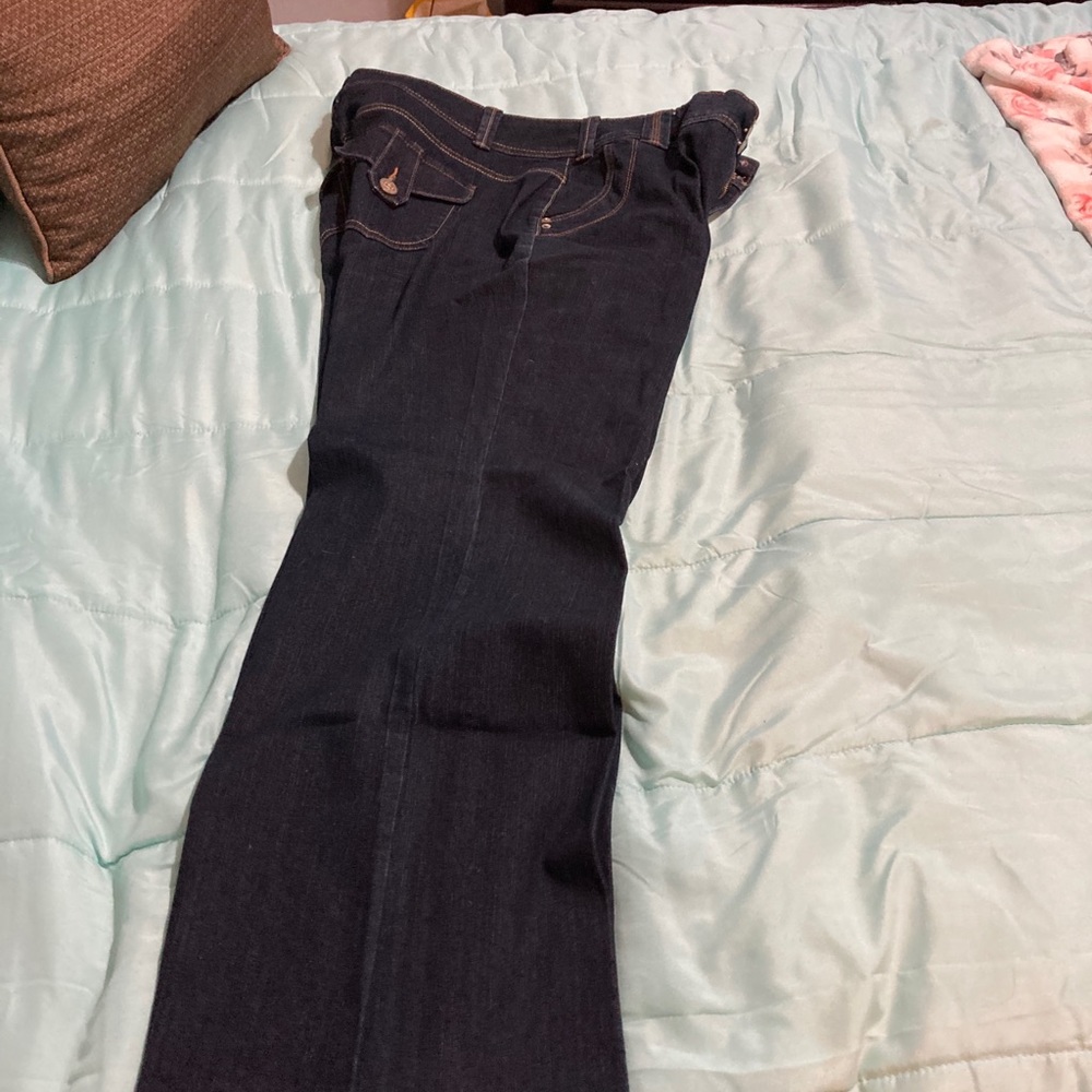 Women’s stretch jeans size 28